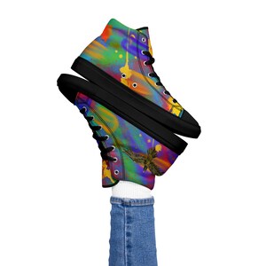 Women’s high top canvas shoes