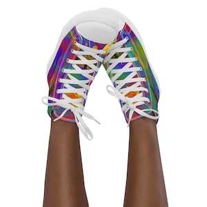Women’s high top canvas shoes