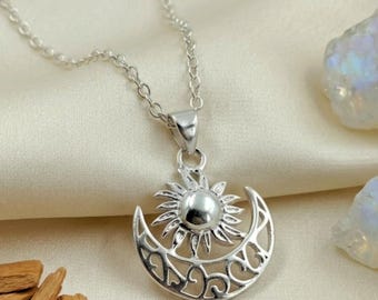 925ハンドメイドシルバーの太陽と月のネックレス、シルバーの天体 