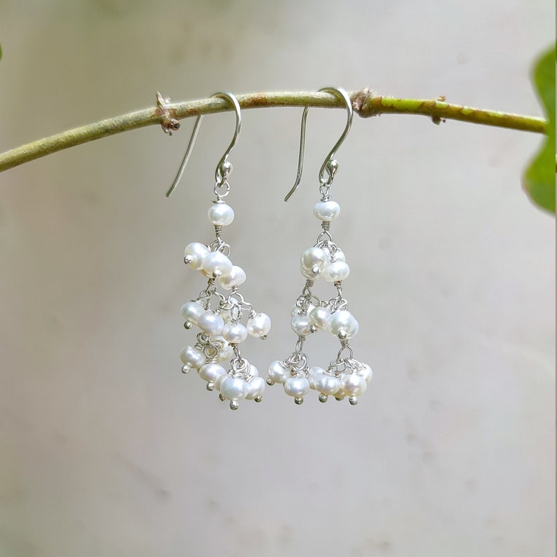 Boucles d'oreilles en perles d'eau douce, boucles d'oreilles pendantes, boucles d'oreilles en perles, boucles d'oreilles en argent sterling, boucles d'oreilles faites main, boucles d'oreilles de mariée, cadeau pour elle image 8