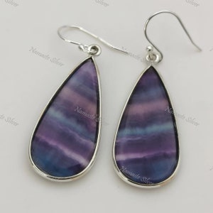 Pendientes de fluorita, pendientes colgantes de plata de ley 925 con bisel, fluorita natural en forma de pera, joyería bohemia hecha a mano, regalo único para ella.
