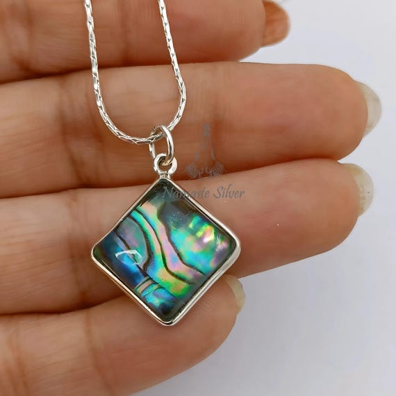 Ciondolo in argento sterling fatto a mano con conchiglia di abalone Paua - Italia Ciondolo in argento sterling fatto a mano con conchiglia di abalone Paua - Italia
