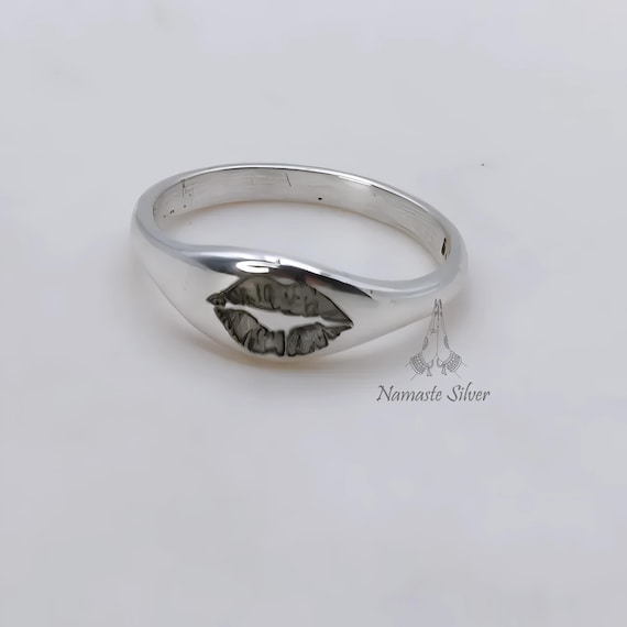 Handmade Sterling Silver Kiss Lips Ring, Promise Band, Love Jewelry