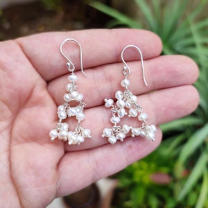 Boucles d'oreilles en perles d'eau douce, boucles d'oreilles pendantes, boucles d'oreilles en perles, boucles d'oreilles en argent sterling, boucles d'oreilles faites main, boucles d'oreilles de mariée, cadeau pour elle image 2