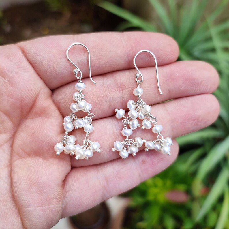 Boucles d'oreilles en perles d'eau douce, boucles d'oreilles pendantes, boucles d'oreilles en perles, boucles d'oreilles en argent sterling, boucles d'oreilles faites main, boucles d'oreilles de mariée, cadeau pour elle image 2