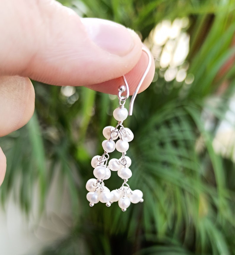 Boucles d'oreilles en perles d'eau douce, boucles d'oreilles pendantes, boucles d'oreilles en perles, boucles d'oreilles en argent sterling, boucles d'oreilles faites main, boucles d'oreilles de mariée, cadeau pour elle image 6