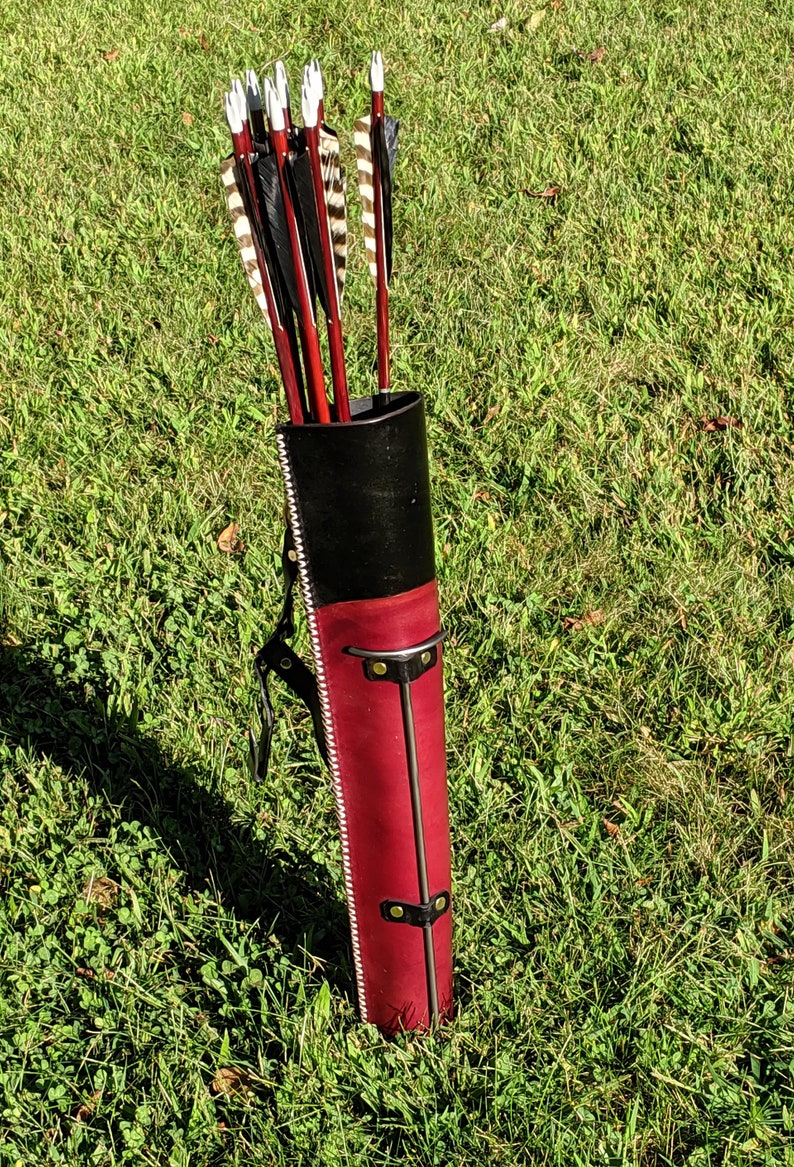 20 Hip Quiver With Ground Spike Traditional Archery Etsy