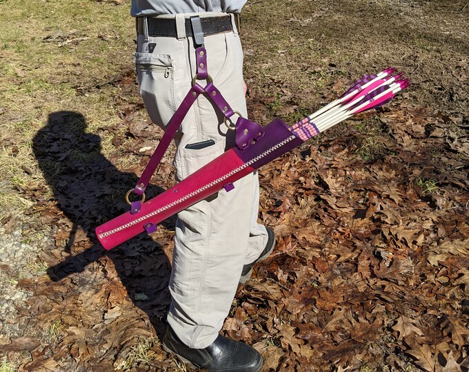 20 Hip Quiver With Ground Spike, Traditional, Archery, Dark Red, RH