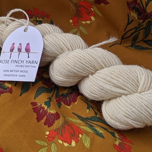 DK Cream White Handspun Yarn - 100% British Wool For Knitting, Crochet, Weaving 40g 49g 50g 55g Double Knitting