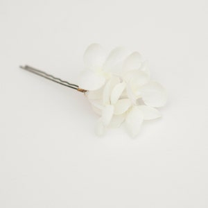 Ivory Silk Hydrangea Hair Pins | Flower Hair Pins | Hair Accessories | Bridal Accessories | Flower Girl Accessories | Bridesmaid Accessories