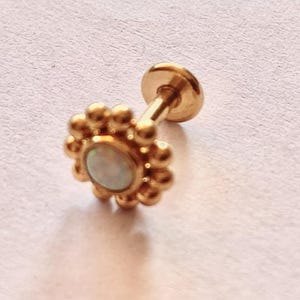 16 Gauge Flower Trinity ball Opal Gold Labret Internal Thread Cartilage Stud Bar Piercing Ear Jewellery Helix Tragus