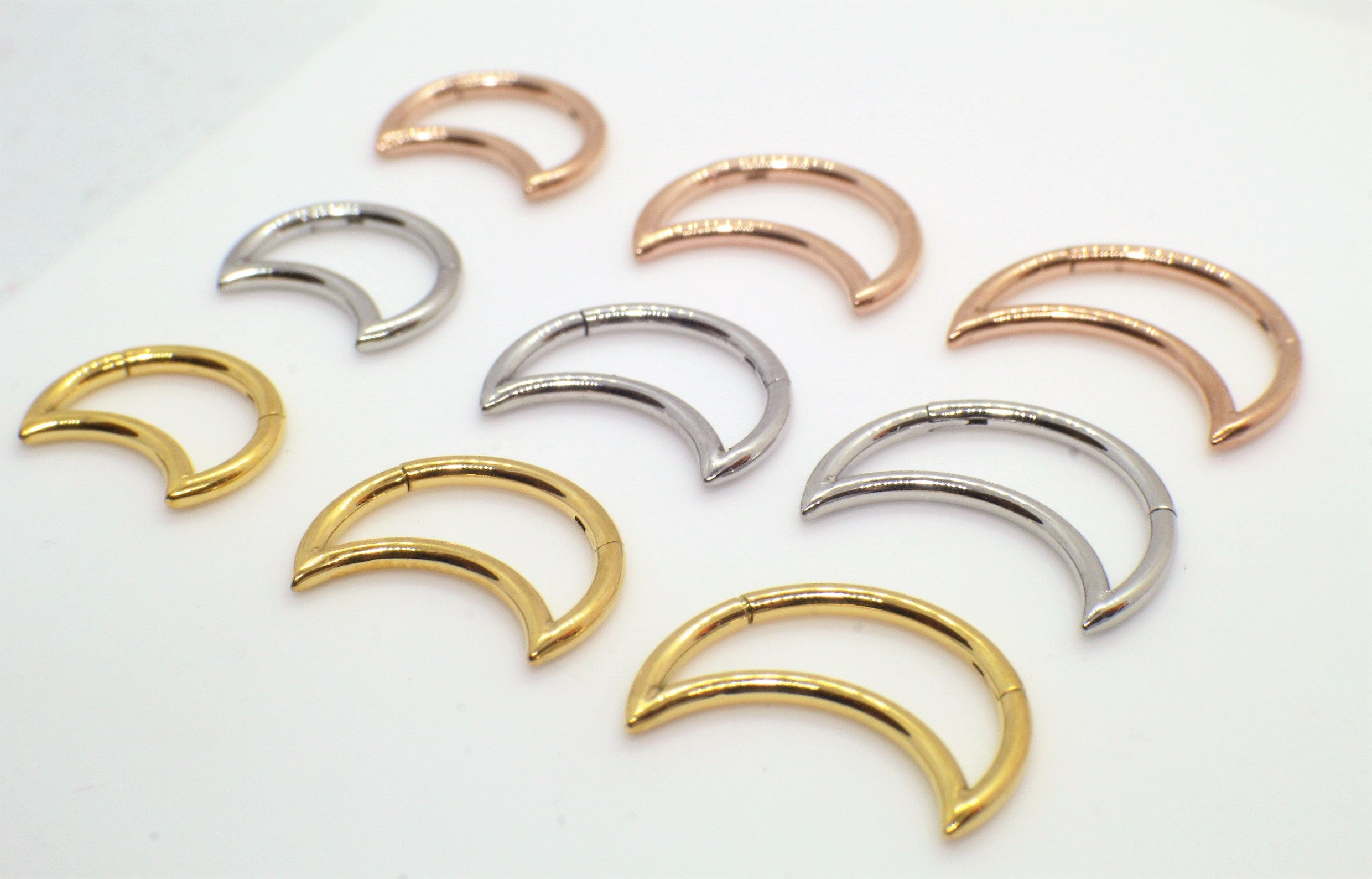 Jent Louis Melt half hoop pierce 片耳 Jent Louis Melt half hoop pierce 片耳 - メルカリ