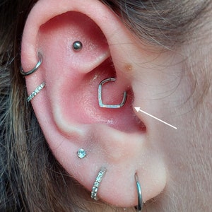 x1 16 Gauge Opal Huggie Clicker Earring Hoop Silver Gold Cartilage Helix Tragus Ear 8mm tear shape