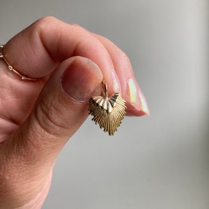 14k Gold Sunburst Heart Pendant. Vintage Fluted Heart Charm. Illuminated Heart Pendant. Love Token. Gold Heart Pendant.