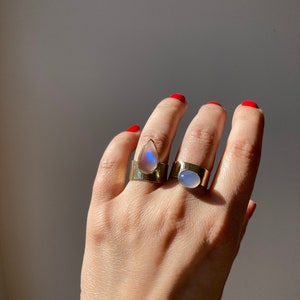 Gold Cigar Band Ring. Blue Chalcedony Ring. Oval Chalcedony Ring. Architectural Mid-Century Gold Ring. Modernist Ring. Cigar Band Ring. image 7