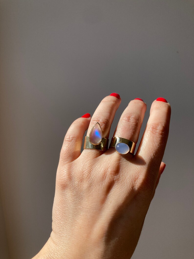 Gold Cigar Band Ring. Blue Chalcedony Ring. Oval Chalcedony Ring. Architectural Mid-Century Gold Ring. Modernist Ring. Cigar Band Ring. image 7