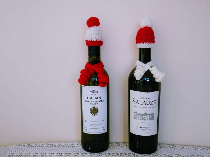 bottle topper knit An easy pattern for crocheted miniature Xmas hat with pompom and spiral scarf for wine bottle tutorial for beginners