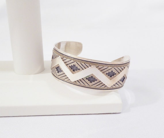 Museum Vintage Native American Navajo Geomtric Love Turquoise Sterling Silver Bracelet Old Museum Vintage Native American Navajo Geomtric Love Turquoise Sterling Silver Bracelet Old