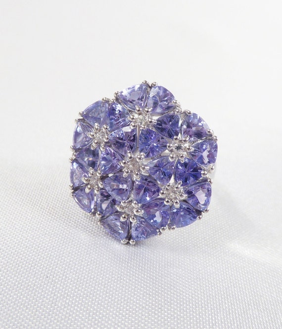 ON SALE! Vintage 6 carats Natural Tanzanite and W… - image 2