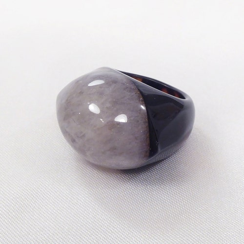 Vintage Oval Cat’s Eye Shape Carved Single Stone White, shops Black and Brown Banded Natural Agate Ring, Size 8