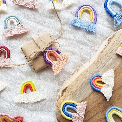 Craft set rainbow, gift tags, patches, pendants, macrame, boho decoration for further crafting, craft accessories, scatter decoration