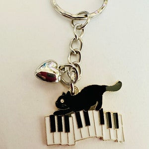 Mini Black Cat Stretching on Keyboard with Heart Metal & Enamel Novelty Key Ring