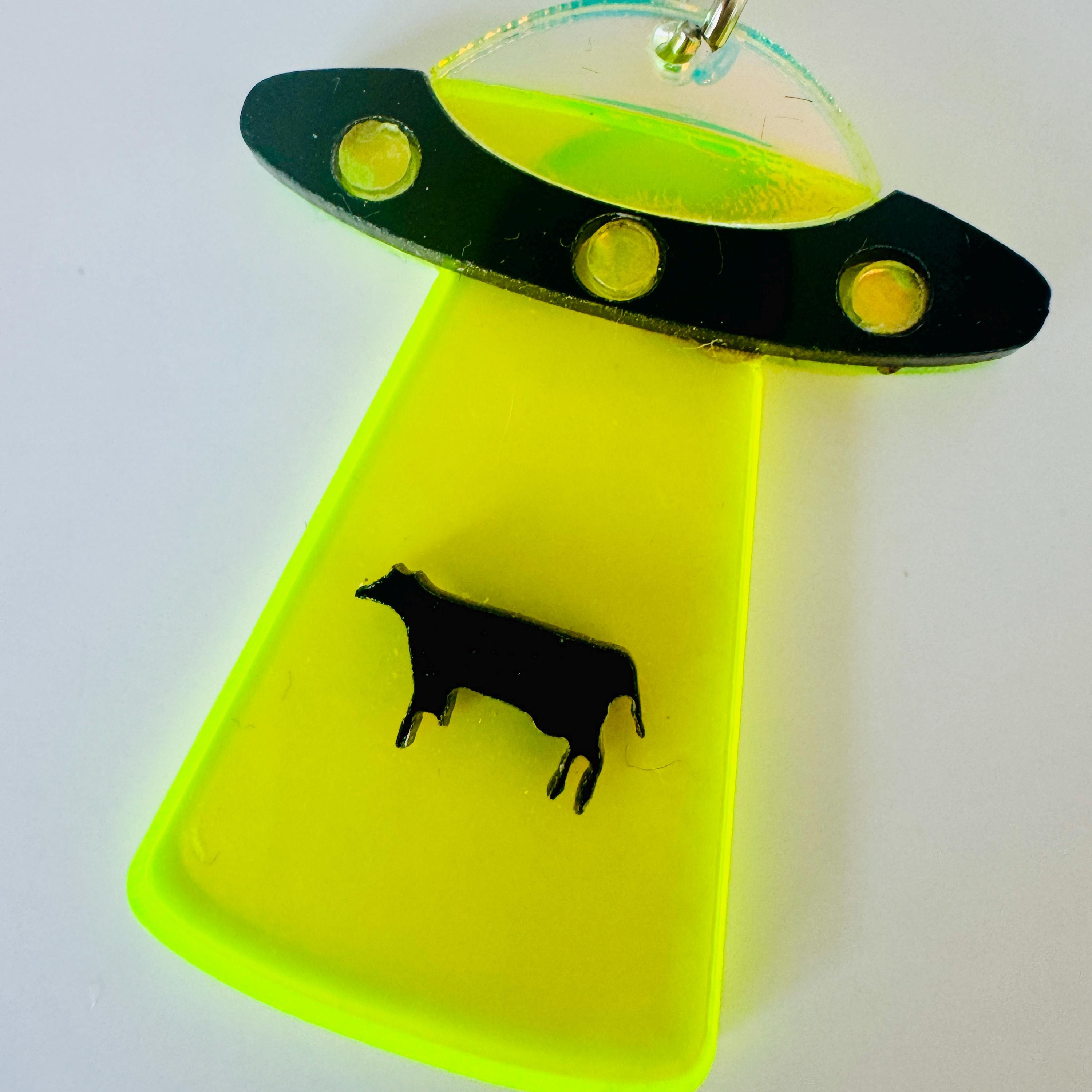 特別価格　御守り史上唯一の宇宙エネルギー　UFOエイリアン初代3K 特別価格 御守り史上唯一の宇宙エネルギー UFOエイリアン初代3K 特別