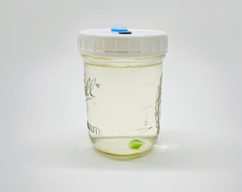 Mushroom Liquid Culture Solution - Sterilized Pint Jar with Filter