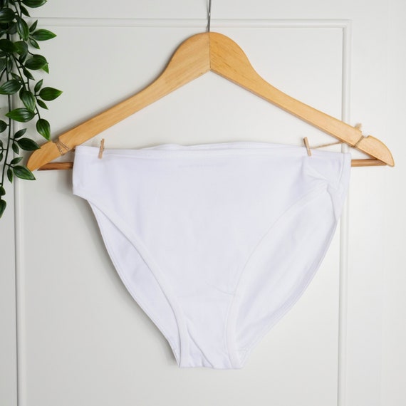 Sustainable Cotton Underwear White Low Rise Bikini Style Organic