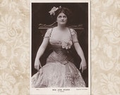 Actress Jean Aylwin with a wasp waist in a sparkling dress - Original vintage Edwardian postcard from the early 1900 39 s.