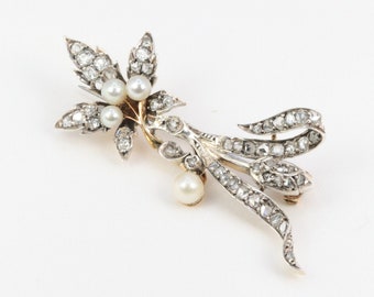 Antique Gold Flower Brooch with Diamonds and Fine Pearls