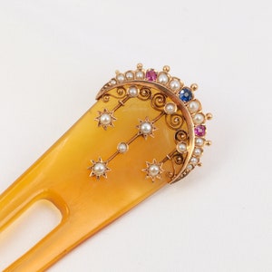 Antique comb in gold, horn, fine pearls, sapphires and rubies
