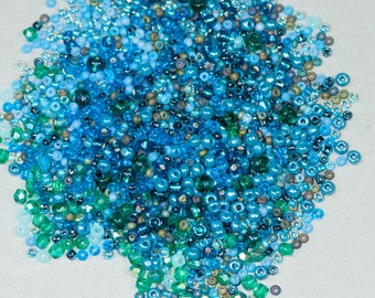 25 grams Turquoise Blue / Green Seed Bead Mix, Assortment Mixed Sizes 11, 8, 6 Glass Seed Bead Soup, Jewelry Embellishment Supplies