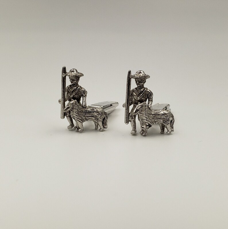 Sara Coventry Vintage 1959 Pair of Silver Tom Sawyer Cufflinks