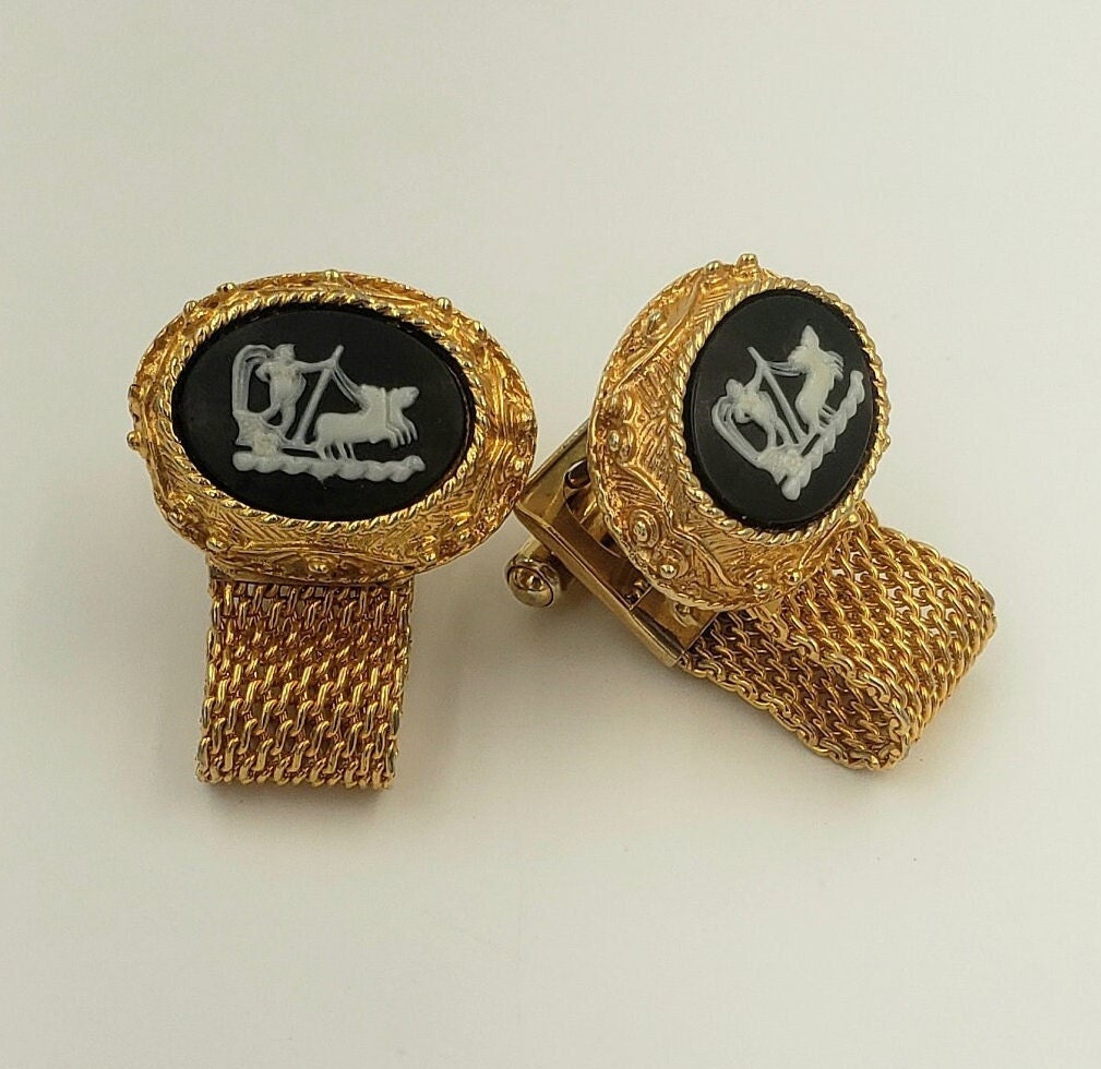 Vintage Cameo Incolay Dante Cufflinks Lovers Greek Mythology Museum