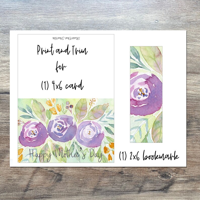 Pode incluir: Design de cart&atilde;o e marcador de p&aacute;gina imprim&iacute;vel com uma ilustra&ccedil;&atilde;o em aquarela de flores roxas e folhas verdes. O cart&atilde;o diz "Feliz Dia das M&atilde;es".