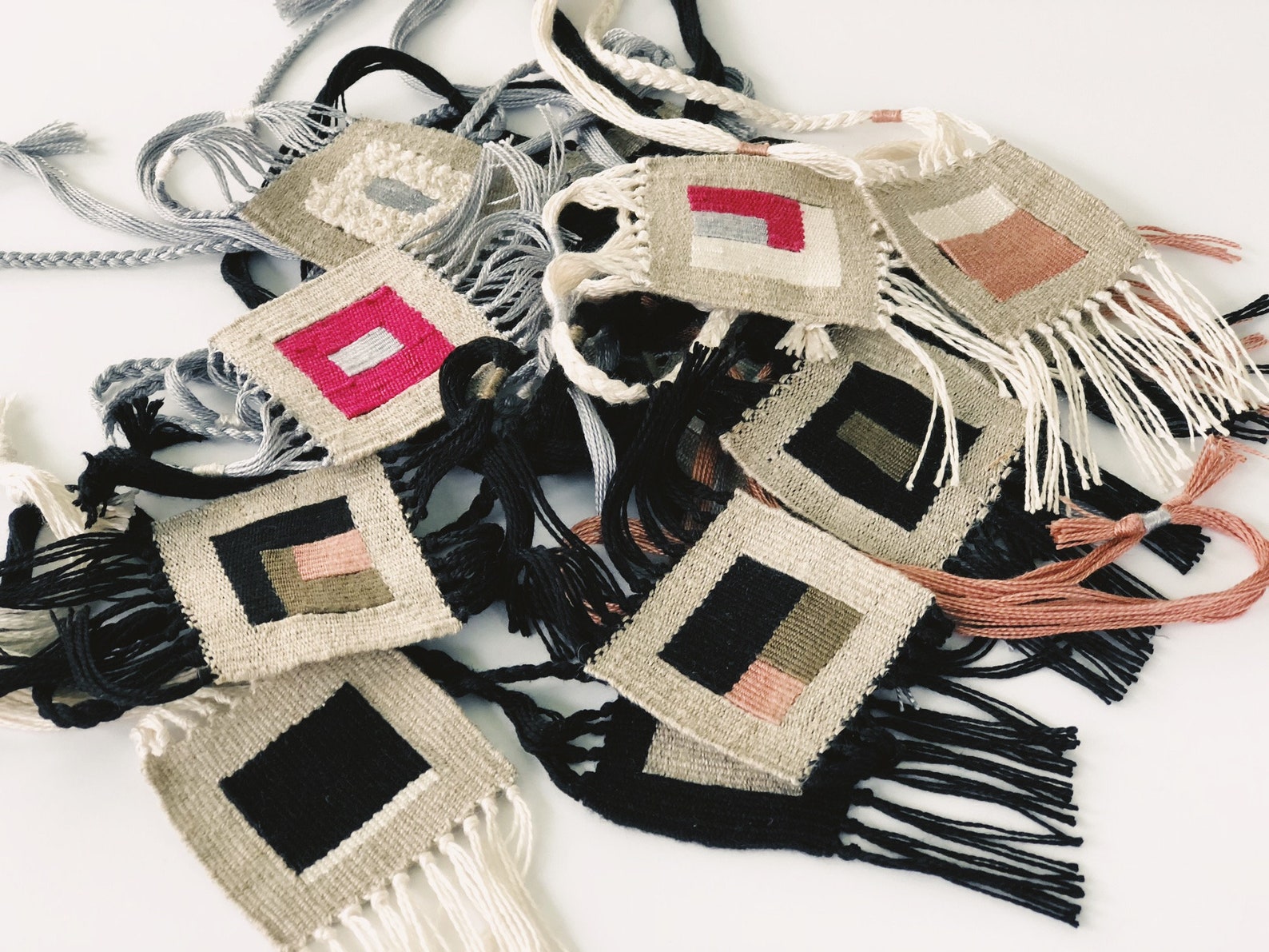 Modern Woven Necklace Fiber Jewelry Tassel Necklace Textile Jewelry