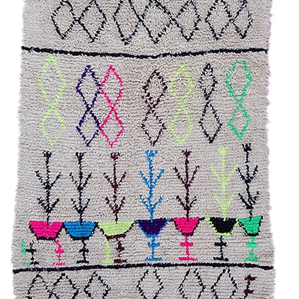 The Beniourain, beniouarain, rug, azilal boucherouite Moroccan handicraft carpet, moroccan rug