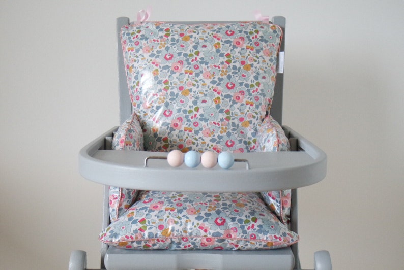Coussin de chaise haute bébé en tissu coton enduit Liberty  Etsy