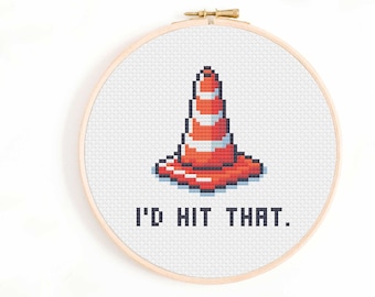 Schema per punto croce "I'd Hit That Traffic Cone" (PDF)