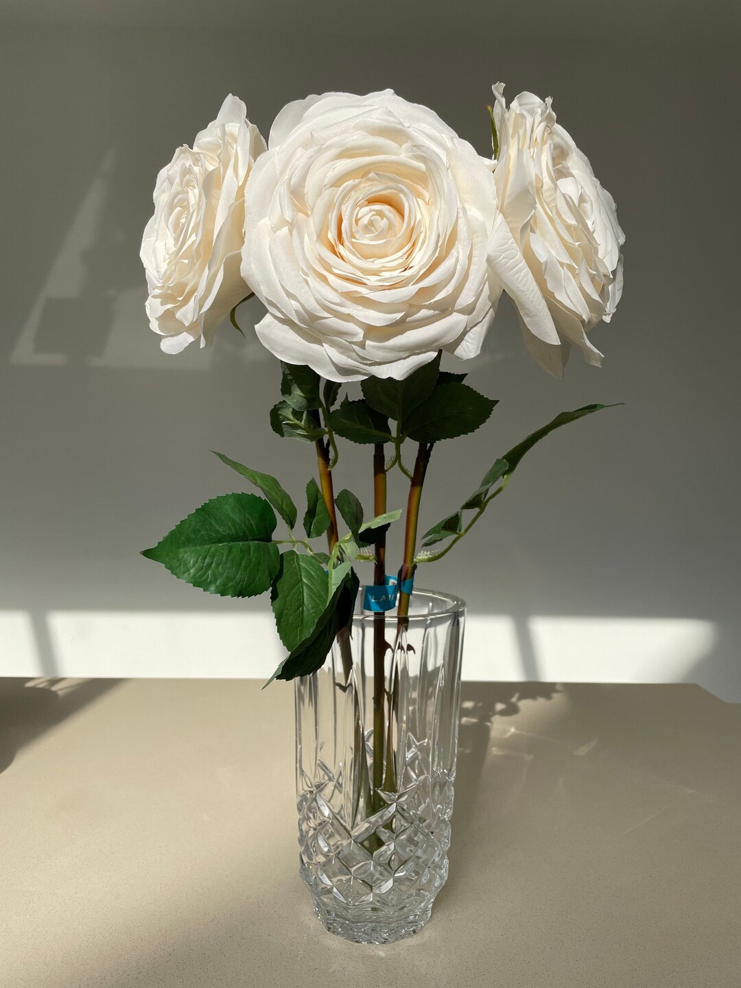 Rose blanche artificielle, look frais fausse rose blanche, rose blanche artificielle réaliste