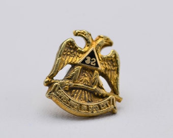 Vintage Double Headed Eagle Masonic Lapel Pin in Yellow Gold