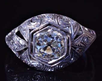 Antique Filigree Engagement Ring in Platinum