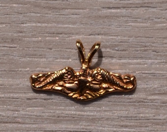 Colgante del horóscopo de Piscis en oro de 14 quilates