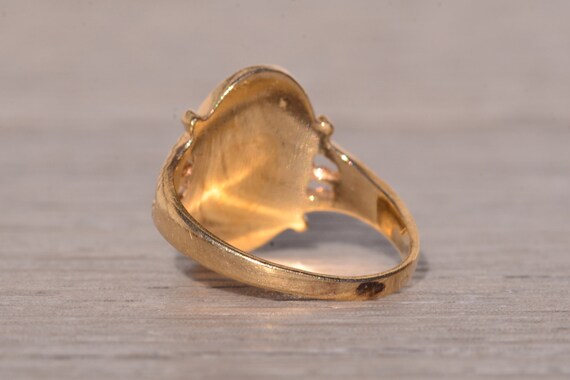 Vintage Signet Ring in Yellow Gold - image 3