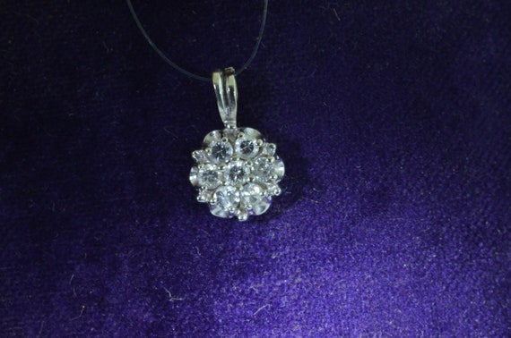 14 Karat White Gold and Diamond Flower Necklace - image 5
