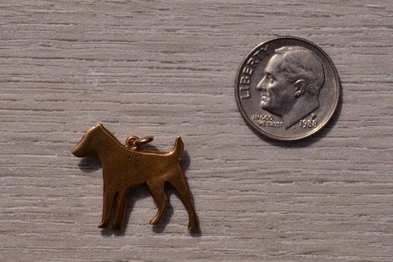 14K Yellow Gold Pointer Dog Charm - image 2