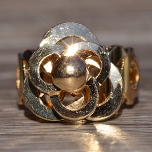 Yellow Gold Floral Spinner Ring