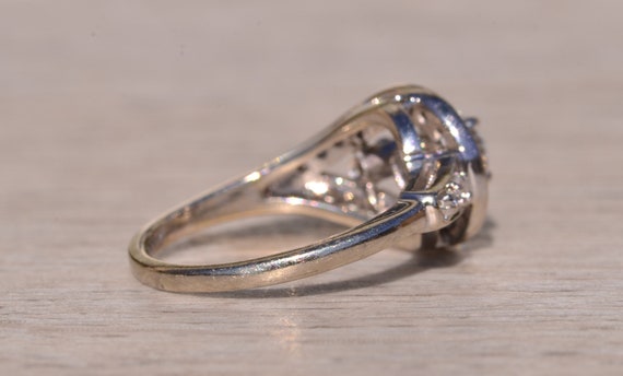 Ladies Vintage 14K Diamond Engagement Ring - image 4