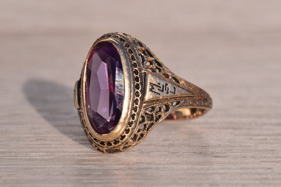 Elongated Oval Sapphire in Antique Filigree Ring - image 2